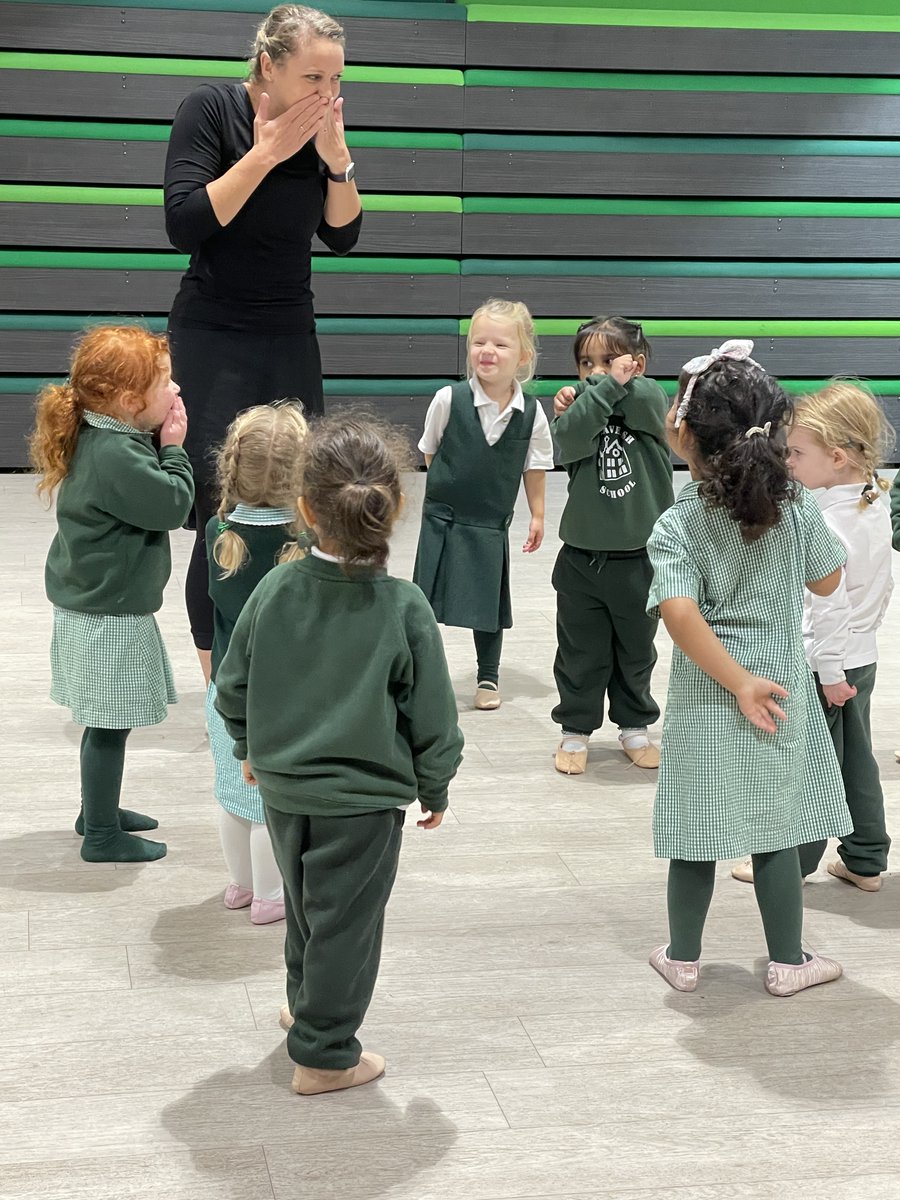 CavendishSchool's tweet photo. Ballet for our girls involves lots of movement and imagination, and quite a few giggles!

#spiritedversatileachievers #wheregirlsdare #camdenschool #bestgirlsschool #schoolballet https://t.co/C6CX3mIcch
