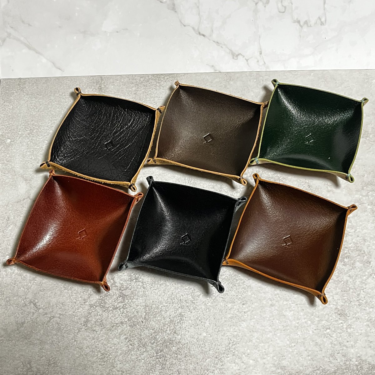 みなさん注目！👀 AKAZUKINのプレゼント企画が始まりました！🎁 作品は