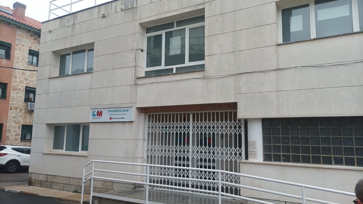 💚 Hoy volvemos a pedir algo tan básico como urgente: una atención médica completa para #MirafloresdelaSierra. No podemos seguir con citas imposibles y servicios incompletos. 

Nuestra salud no puede esperar. Firma y comparte la petición 🙌⬇️
chng.it/5h7xDRDhcS