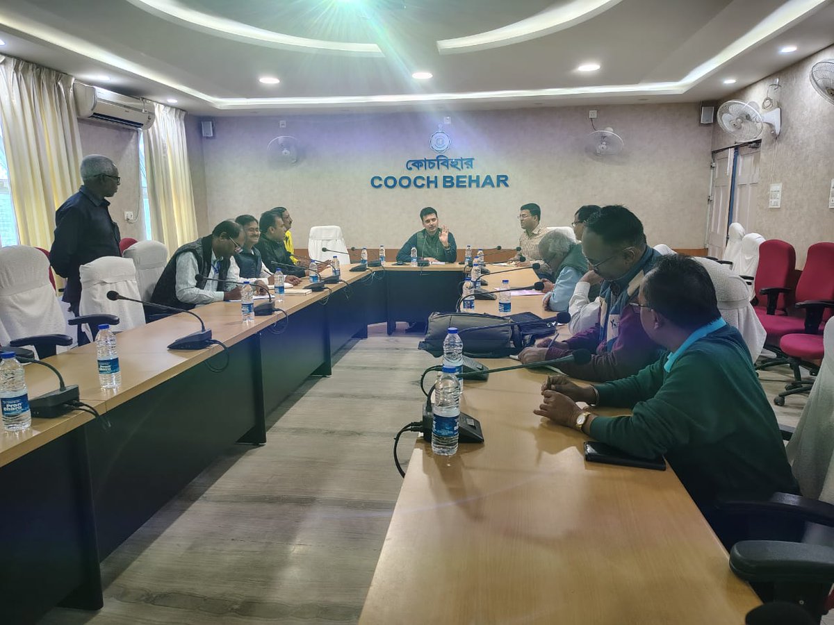 CEOWestBengal's tweet photo. DM Coochbehar along with ADM conducting all party meeting regarding ongoing SIR activity in Coochbehar district, West Bengal.
#SIR #Meeting #AllParty
@ECISVEEP
@PIBKolkata
@SpokespersonECI
@DMCoochbehar https://t.co/WsgkXxEjMF
