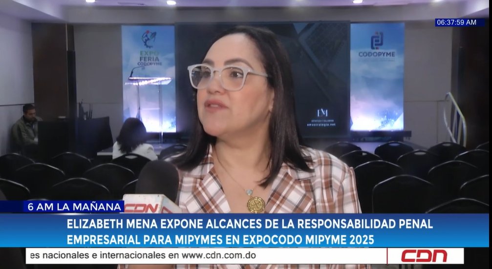 #6AMLaMañana. – La abogada especializada en inversión extranjera, sostenibilidad y gobernanza corporativa, Elizabeth Mena, presentó en ExpoCodoMipyme 2025, los principales cambios del nuevo Código Penal Dominicano en materia de responsabilidad penal de las empresas.

► Puede