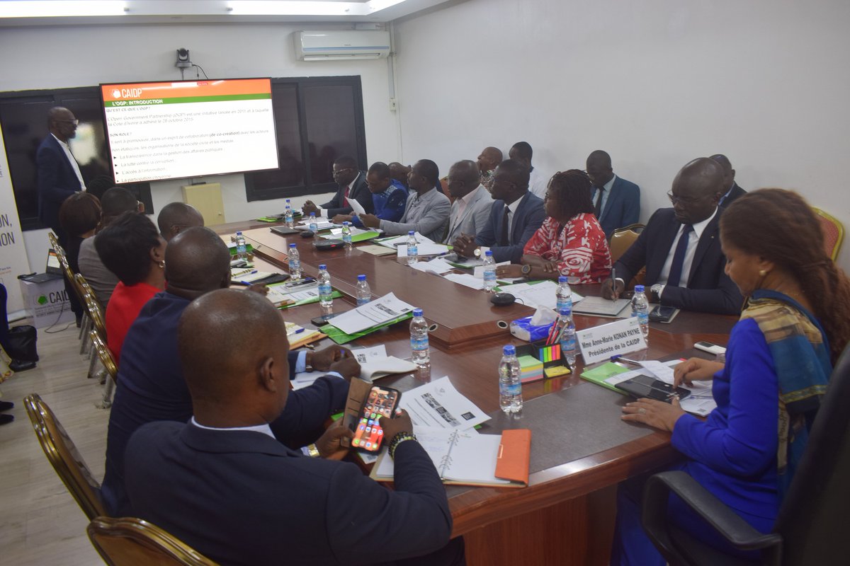 La 𝗖𝗔𝗜𝗗𝗣 a réuni 𝟭𝟱 organismes publics pour avancer sur l’engagement 4 du PAN OGP 2024–2026 : rendre accessibles en ligne les lois &amp; décrets (2020–26) dans 6 domaines clés.  

Une étape majeure pour la transparence et la diffusion proactive.