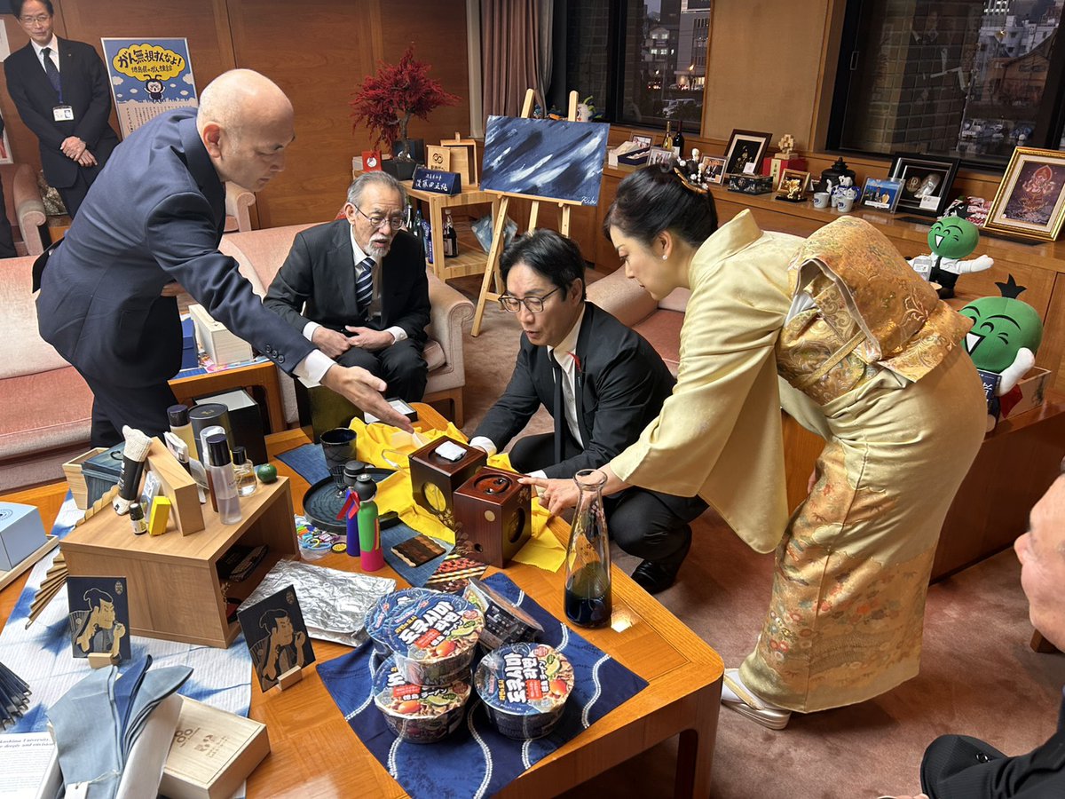 あずま眼科医院/東院長と輪島市の田谷漆器店/田谷副代表のご尽力により