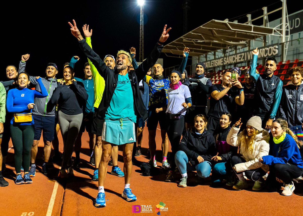 Al final no me dejaron solo😂❤️
Y esta tarde noche….➕y mejor!
<a href="/3diasTrailIbiza/">3 días Trail Ibiza</a> 
Vamoooooooos!!🔥