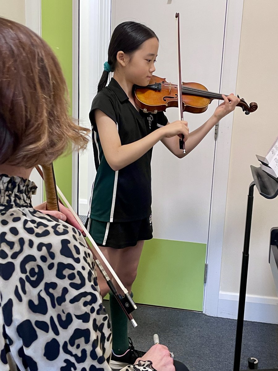 CavendishSchool's tweet photo. Our music practice rooms are busy all day w individual piano, guitar, drum, flute, violin + singing lessons - most girls do at least one, plus all the choirs, bands, orchestras etc. The school is always ringing out whappy music.
#spiritedversatileachievers #wheregirlsdare https://t.co/U9P3cj6cxJ