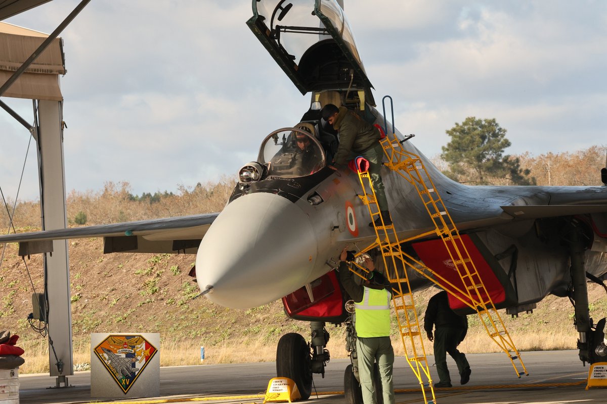 ReviewVayu's tweet image. Some ground shots!!

Good afternoon from Mont-de-Marsan in France where Exercise Garuda (IAF/FASF) is currently underway.  Our long time Vayu contributor Joris @JorisvanBoven
is at the base for the International Media Day.

Thanks Joris! ☺️☺️
@ANoije