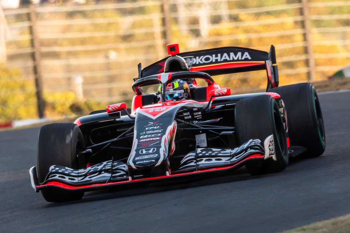 haurauki_vab's tweet image. 2025 SUPER FORMULA Rd.10 Rd.11 Rd.12 SUZUKA JAF GRAND PRIX

TEAM MUGEN
AUTOBACS MUGEN SF23
#15 Ayumu Iwasa @ayumuiwasa_cars
Rd.12 P1👑
2025 Series champion👑

チャンピオン！最高だー！おめでとう！！！

#SFormula #スーパーフォーミュラ #鈴鹿サーキット #TEAMMUGEN #岩佐歩夢 @mugen1973