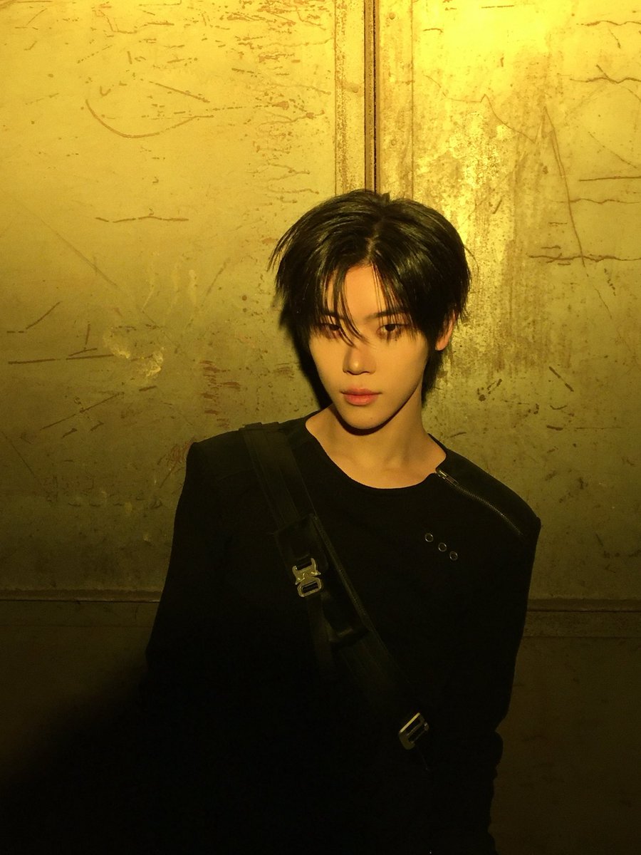 😴

#장여준 #JANGYEOJUN 
#CLOSEYOUREYES #클로즈유어아이즈 
#클유아 #CYE