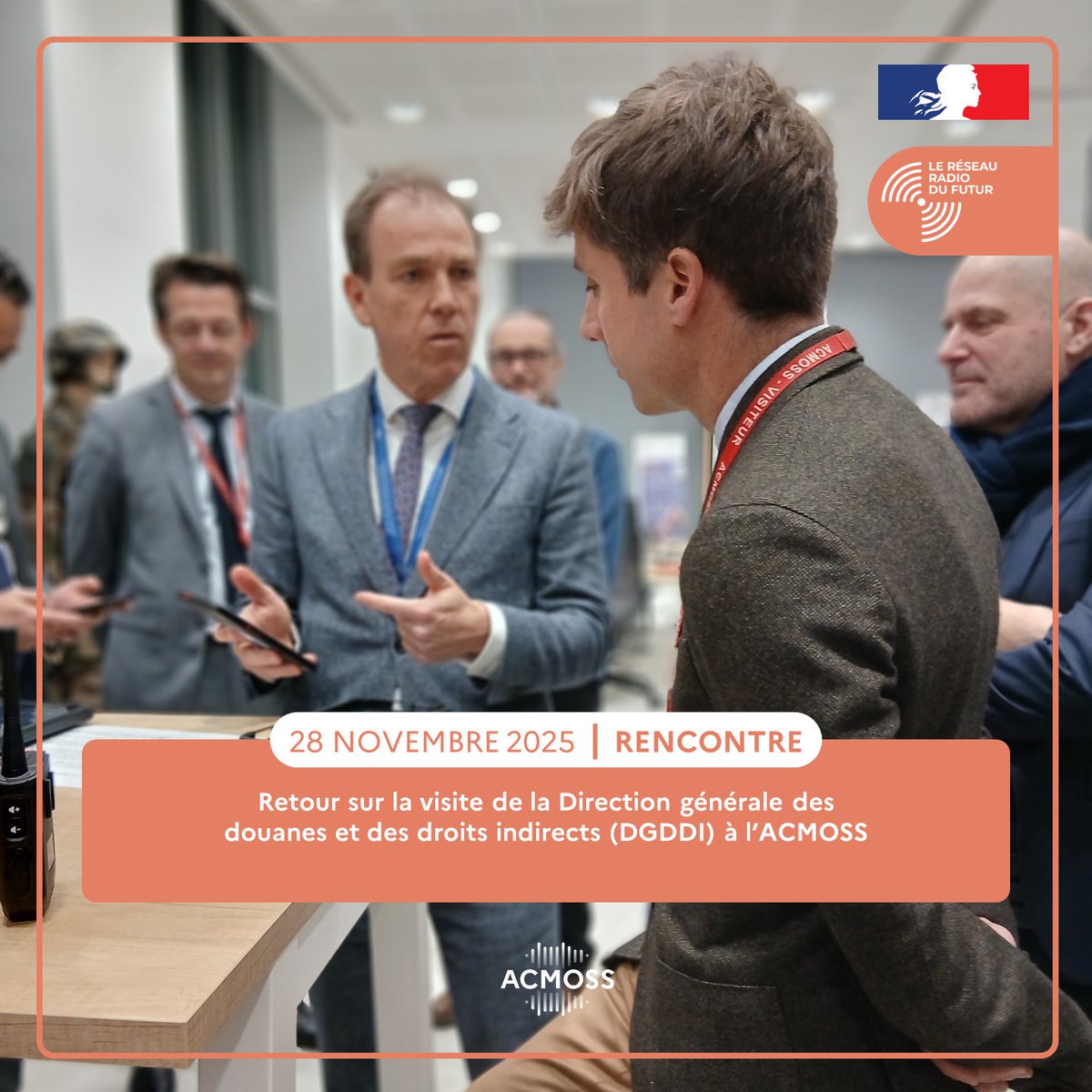 ACMOSS_FR's tweet image. L&apos;#ACMOSS a accueilli la Direction générale des @douane_france pour échanger sur le #RRF : démos, retours d’expérience et préparation du déploiement à grande échelle, alors que réseau confirme son efficacité pour les missions douanières.

Plus d&apos;infos : acmoss.fr/actualites/vis…