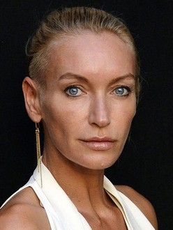 WTF‼️BBC make-up artists put SALIVA and other bodily fluids on Nigel Farage’s face, an insider claims.  

BBC presenter Lisa Hilton (R) says staff deliberately contaminated brushes when he appeared on its programmes. 

Appalling. More proof that the BBC needs to collapse.