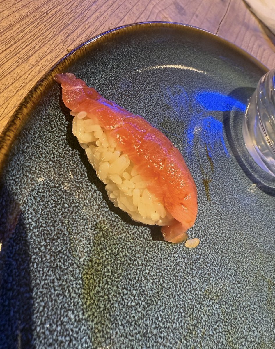 寿司屋の大将が酔っ払いすぎてこれ出てきた