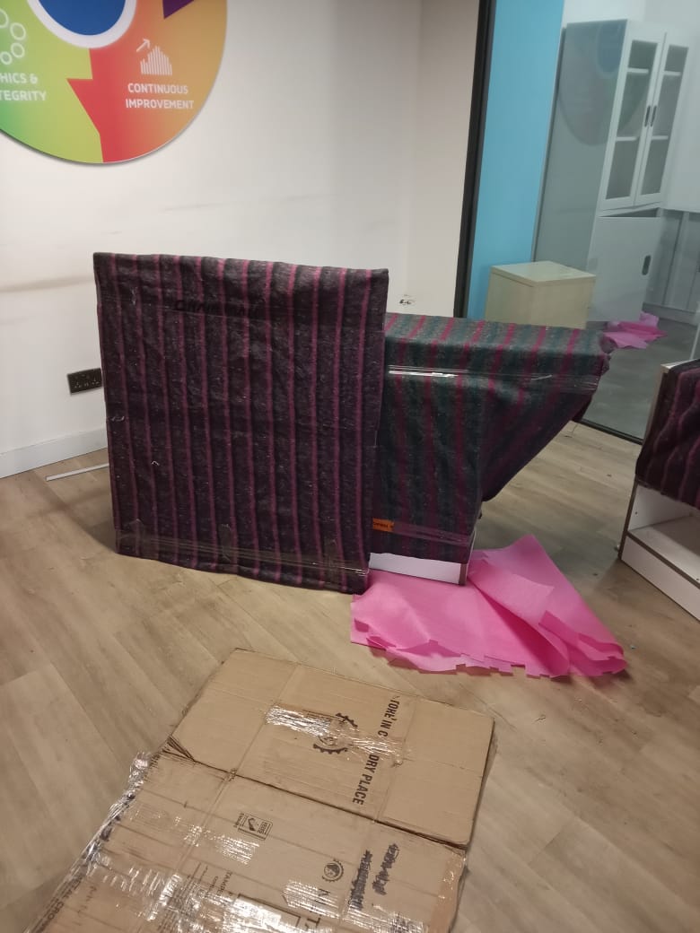 dialamoverEA's tweet image. When you see your ex&apos;s stuff in your new house... That&apos;s why we offer storage solutions. 📞 0726148038 #StorageSolutions #ExFiles #LettingGo #SelfStorage