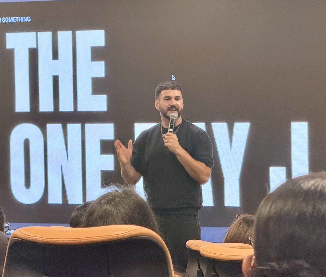 @FamousFacesSA tweet media