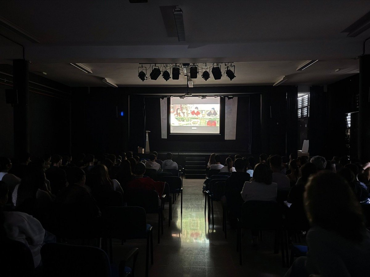 El IES Guía proyectó esta semana "Patriarcado, el organismo nocivo" 🎬,
una iniciativa de <a href="/igualdadGC/">GranCanaria Igualdad</a> del <a href="/GranCanariaCab/">Cabildo Gran Canaria</a> por el
#25N. Una actividad para cuestionar lo normalizado, impulsar la pedagogía
crítica y abrir debate desde la educación 📚✨.