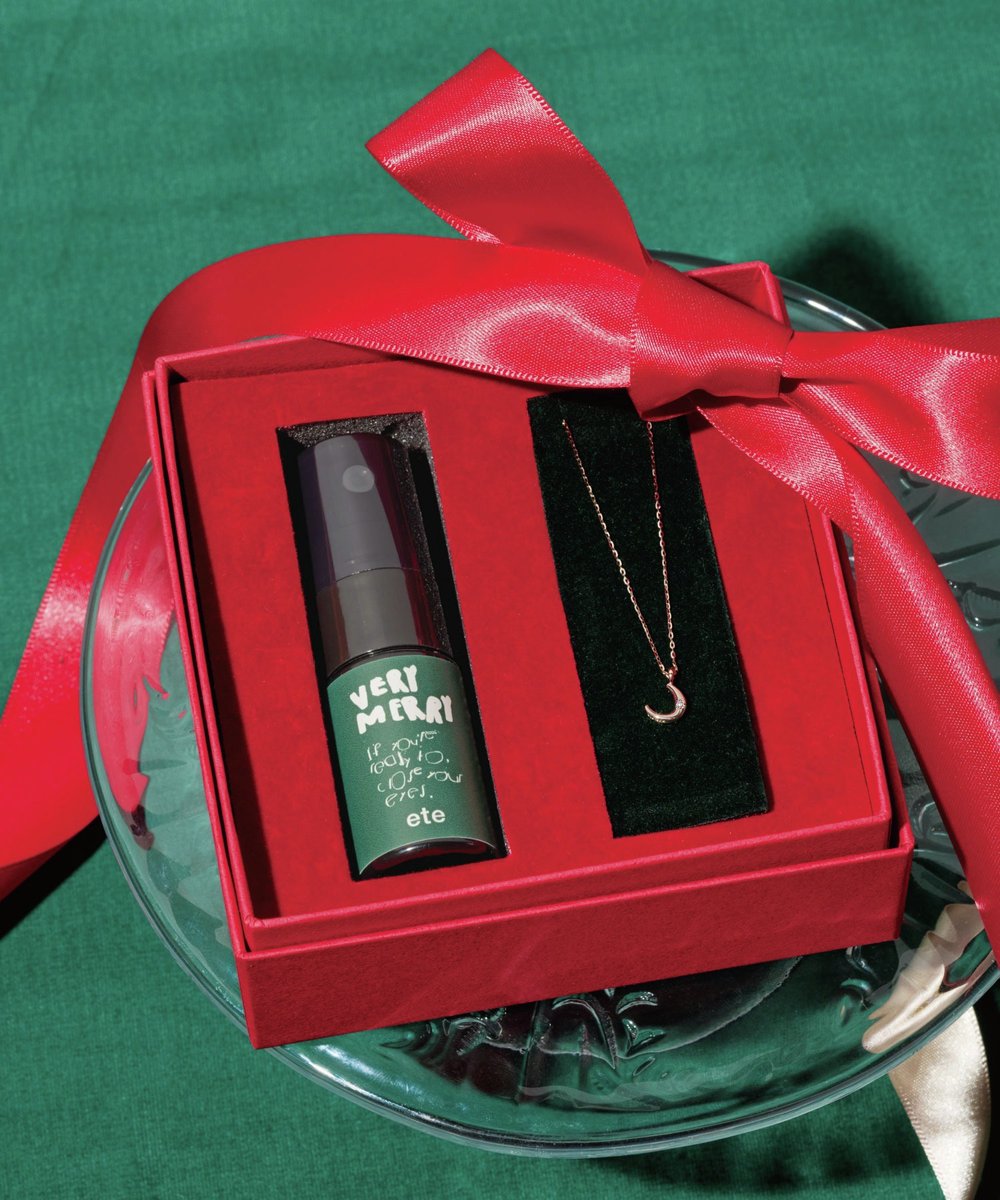 zozojp's tweet image. たまには、自分へのご褒美も買いたいものです。
プレゼントにも🎁

いま買うべき名品ジュエリーはこちら👇
🔗zozo.jp/search/?p_gtag…