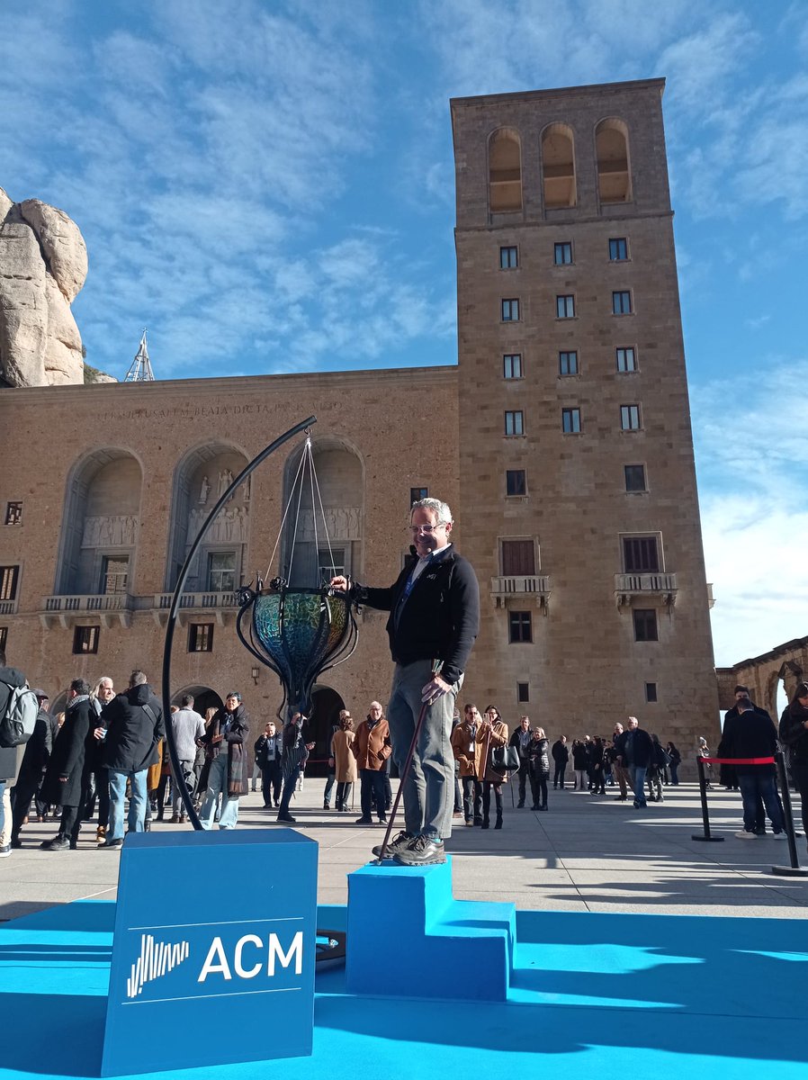 📢📸Avui, en el marc del Mil·lenari de Montserrat, l’alcalde de Castellterço, Toni Massot,l ha estat present a l’acte institucional on alcaldesses i alcaldes de tot Catalunya han refermat els valors que ens uneixen: proximitat, servei a la comunitat i cohesió territorial.