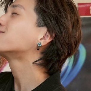 4zp_y's tweet photo. 急にVUITTONとコラボとかなんかあるやろ絶対。
アンバサダーとかだったらどうしようww務まるのかなwww https://t.co/6gYGFt9NYW