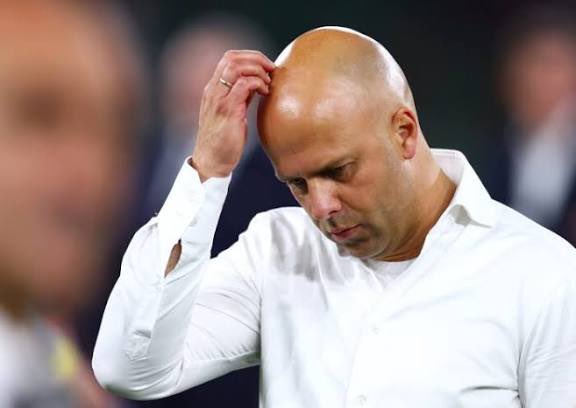 El kilom.. que hay en <a href="/LFC/">Liverpool FC</a> no tiene parangón. Pararon negociaciones para renovarle a Arne Slot y ahora dicen poco menos que a Salah lo hacían brillar Luis Díaz y <a href="/Darwinn99/">Darwin Núñez</a> (lo cual es 100% cierto) y que el alemán Wirtz y el sueco Isak son un fracaso (por ahora lo son).