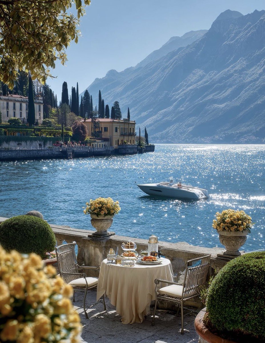 W0rld2025's tweet image. Lake Como, Italy