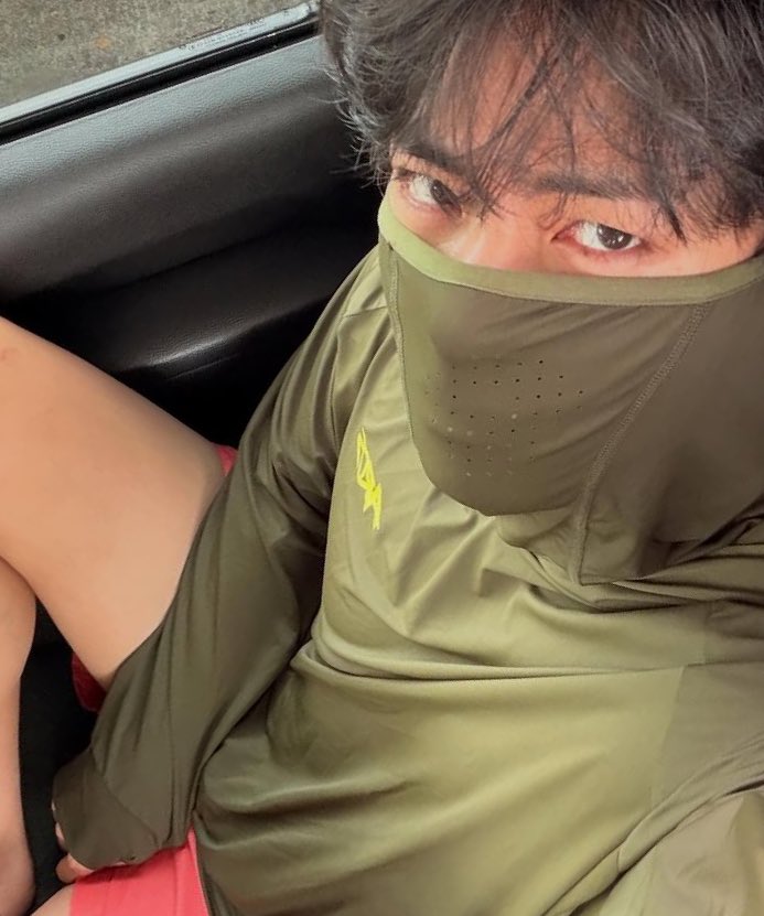 tetispam's tweet image. taehyung omg…