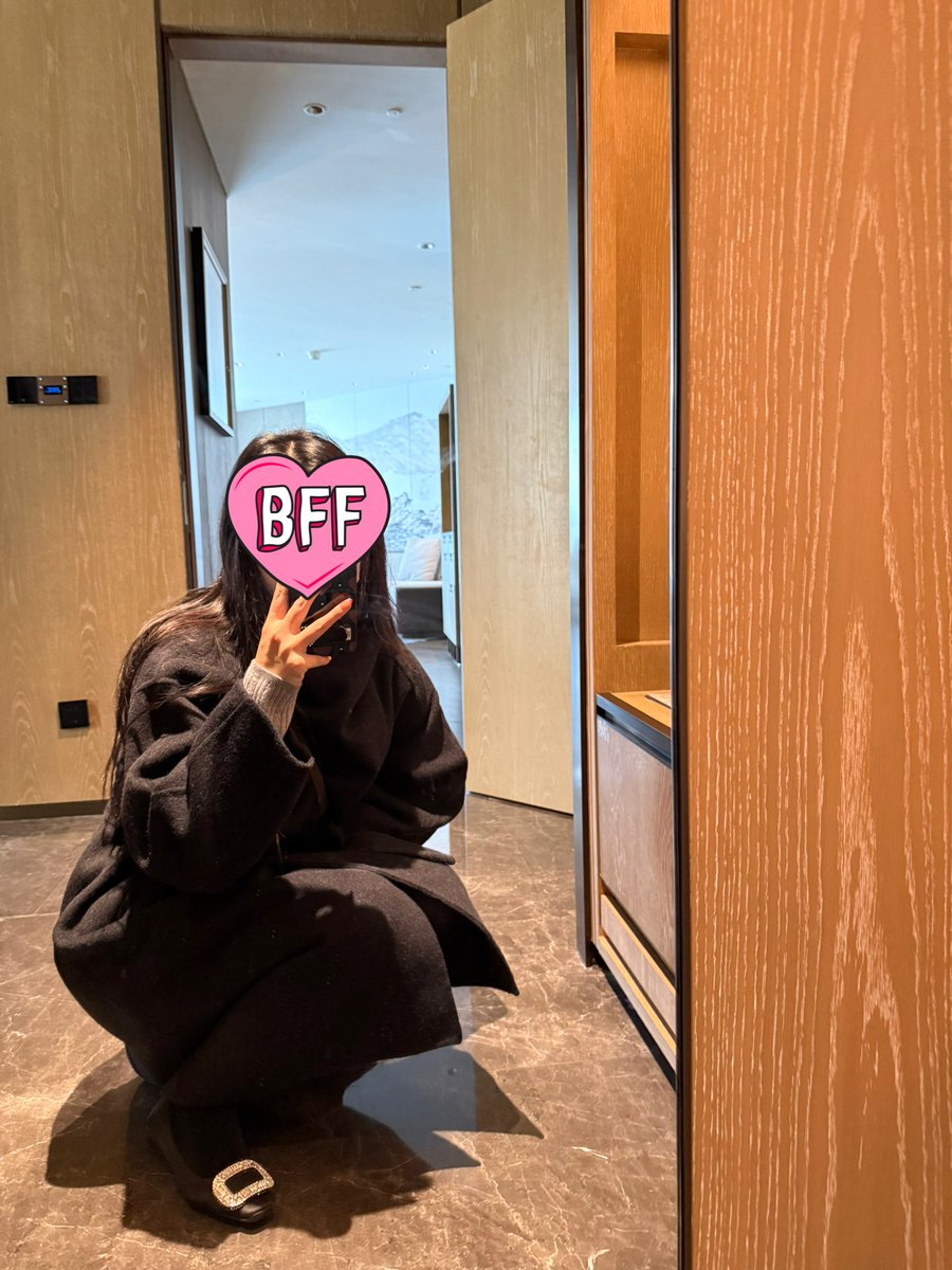 福利姬March 幸运鹅🦢分享的黄推图片1 - 网红私拍内容