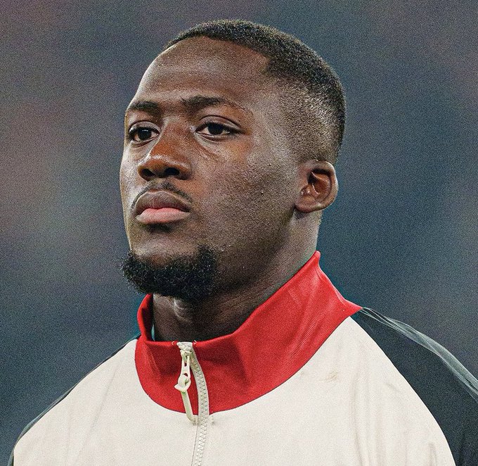 GoldenvoiceT's tweet photo. Real Madrid informed Liverpool they have no plans to pursue center-back Ibrahima Konaté, despite having him on their shortlist for a potential free transfer in 2026.  #friday #FridayMotivation  #Konate https://t.co/lz0bKSbAOa