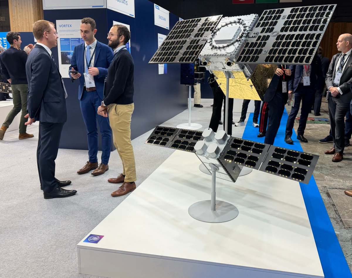 Agence_ID's tweet image. #FID25
🛰️ @CaVautrin, ministre des armées et des Anciens combattants a annoncé que @USpace_ a sélectionné le lanceur de @MaiaSpaceOff pour la mission TOUTATIS, une démonstration d’action dans l’espace composée de deux satellites en orbite basse, menée pour le compte de l’Agence…
