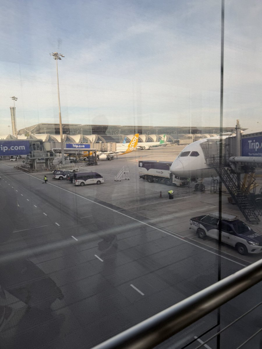 NaohitoS15's tweet image. 無事に到着！
社用車変わってた🤣
1日使い放題出来るので
遊びに来てくれたらどこでも連れてく😊
ドライバーと自分がいるから定員は3名かな？