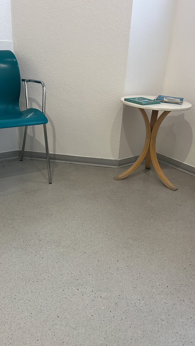 #wartezimmertweet 
Heute beim Zahnarzt 
Es wird ein Zahn gezogen