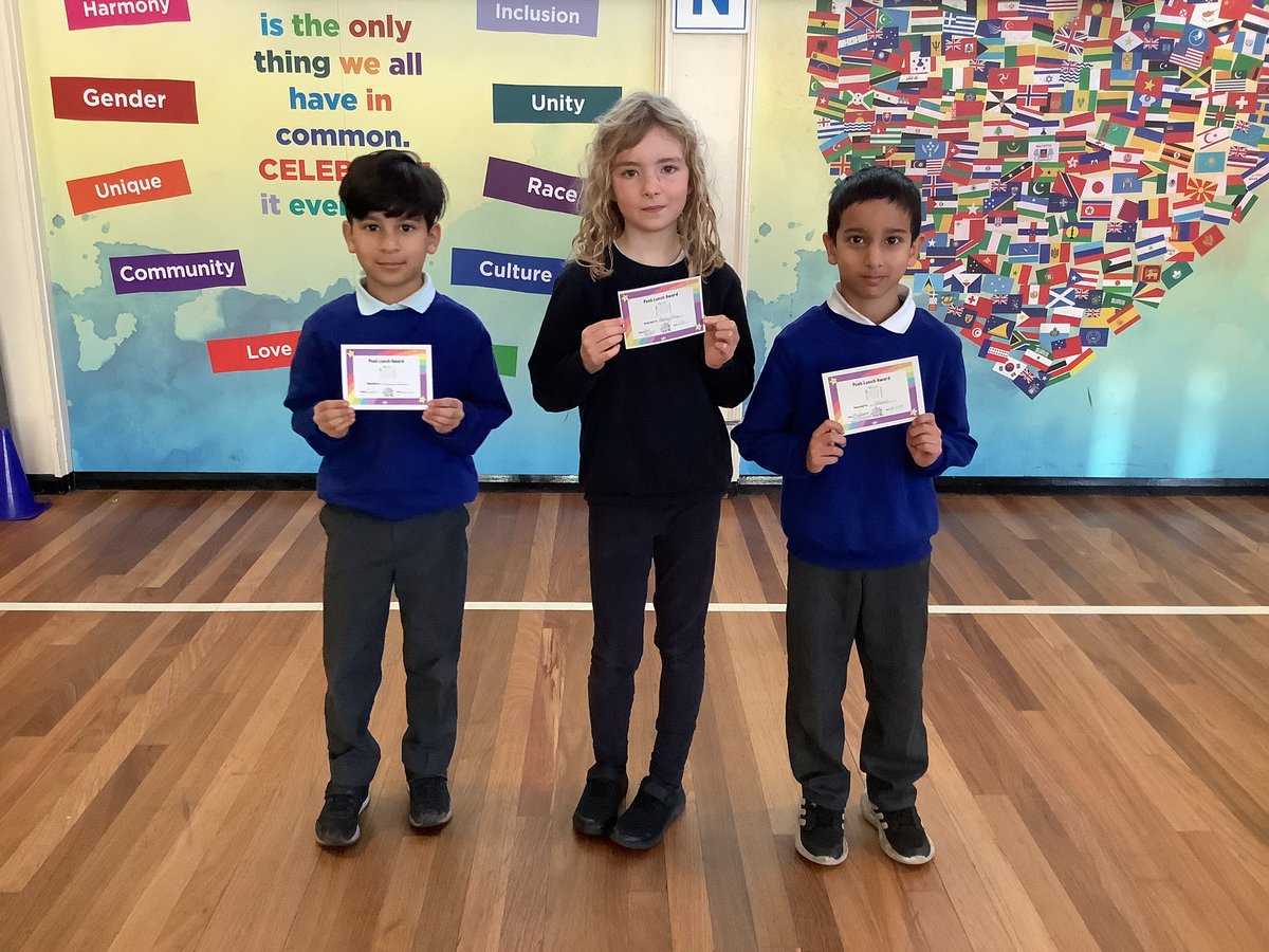 ReinwoodJuniors's tweet photo. Congratulations to our Year 3 Achievement Assembly winners. #RJS3BF #RJS3C #RJS3R https://t.co/LZ2zHCU6vS