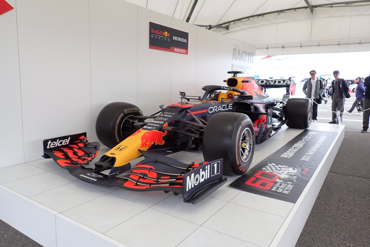 flatouthp's tweet image. レッドブルホンダRB16B、拡大すると厳しいですが1200万画素のTG‐7でもイベント撮影は楽しめます(ズームと手振れは弱いですがw)
f1-web-gallery.sakura.ne.jp
#f1 #f1jp #sformula #supergt #カメラ好きな人と繋がりたい #写真好きな人と繋がりたい #TG7 #鈴鹿サーキット