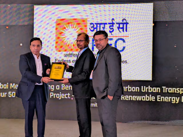 psuconnect's tweet image. REC Limited Wins Prestigious ET Infra Leadership Award for Landmark Green Financing Projects

Read the full news here👇
psuconnect.in/psu-news/rec-l…

#reclimited #award #achivement #powersector #PSU  #psuconnect @RECLindia