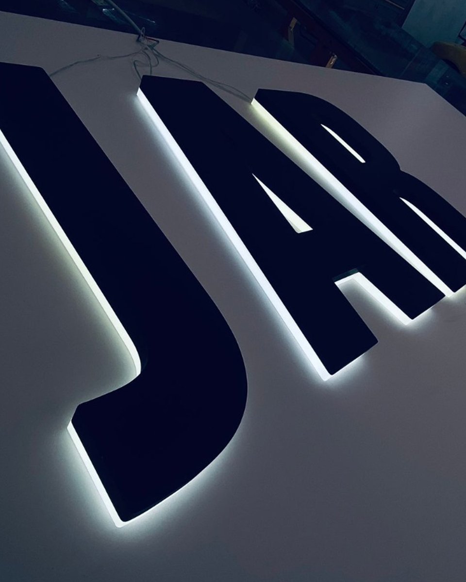 planetprint00's tweet image. En PLANET PRINT con nuestros Rótulos y Letras Corpóreas con Luz de Posición convertimos tu fachada en un imán visual que atrae miradas y clientes.
#PlanetPrint #Rotulación #Corpóreas #ImagenCorporativa #DiseñoDeNegocios #Fachadas #Publicidad #BrandingComercial #LetrasIluminadas