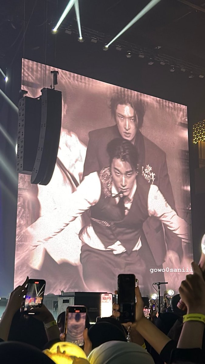 Fixon_ree's tweet image. Mama a fix on behind you