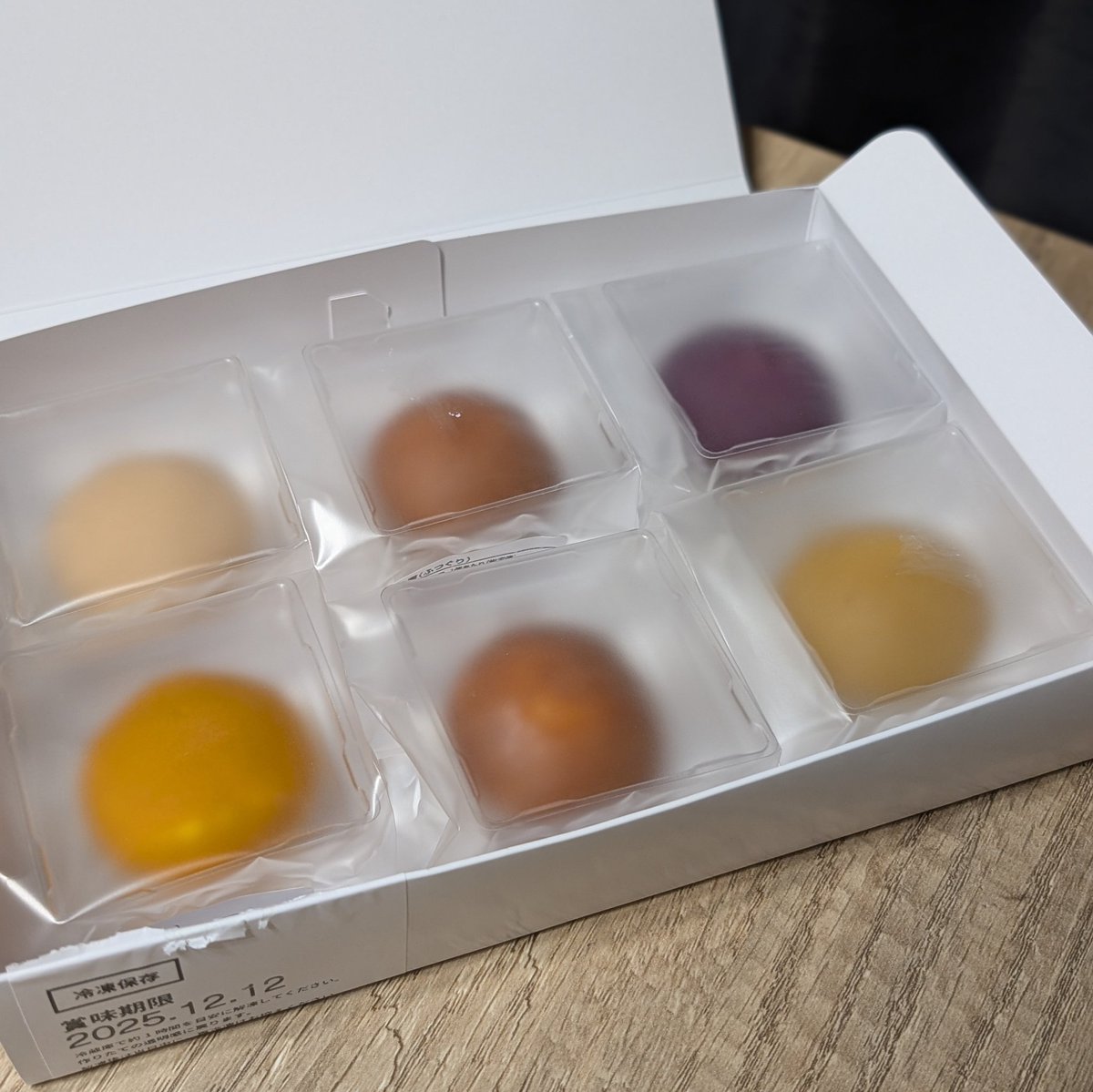 hrrr____pnpk's tweet photo. ナショナルデパートさん@nationaldepart の届いたー！早速仏栗食べた！めちゃうまこのシリーズめちゃ好き。 https://t.co/UiYAQcCXou