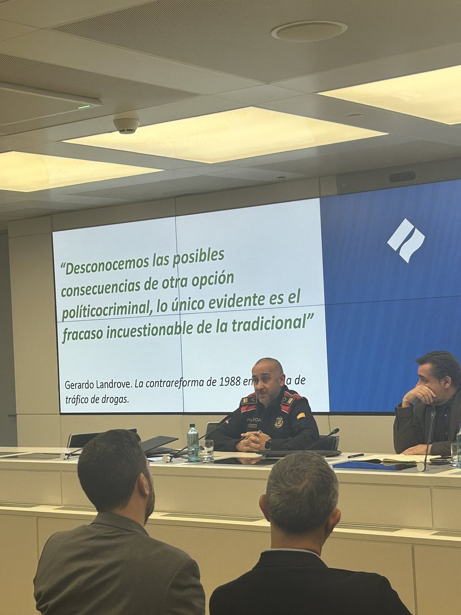 Fundació per a la Seguretat Pública tweet media