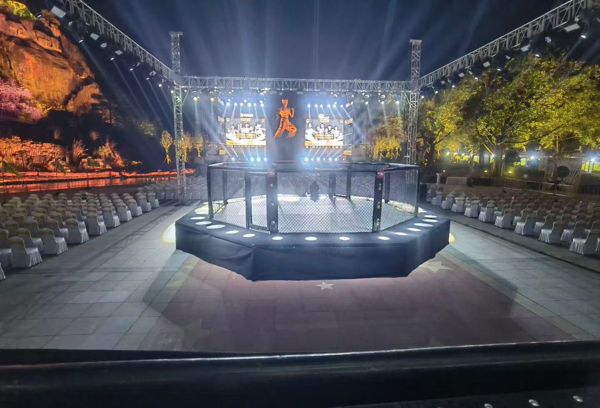 KOPWofficial's tweet photo. This is the venue for tomorrow night's KOPW event celebrating Bruce Lee's 85th birthday. Tonight is Fight Night, and tomorrow will use a professional wrestling ring. See you tomorrow night! #Brucelee #KOPW #角斗之王 #李小龙 https://t.co/iDPIsjpZJn