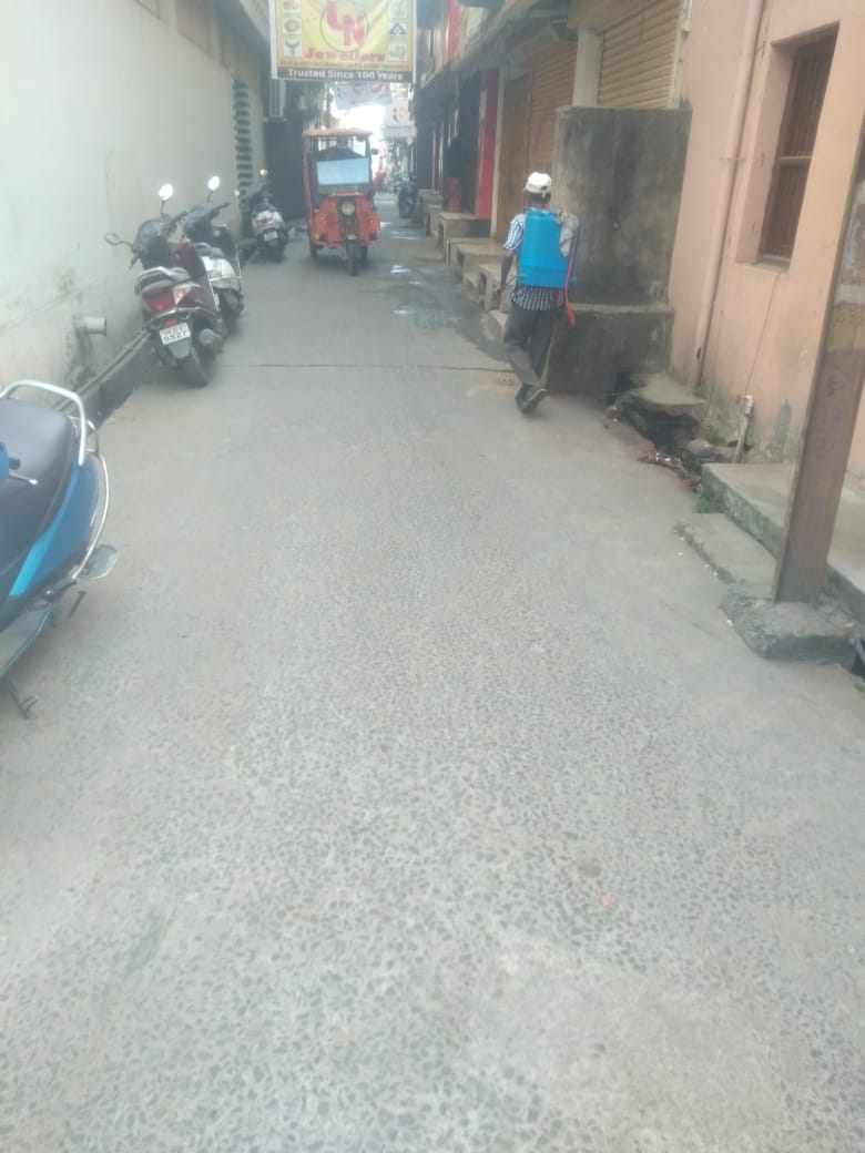 SMC_Sambalpur's tweet image. Intensive anti-mosquito spraying conducted at Daleipada and adjoining areas to curb mosquito breeding. Citizens are advised to keep premises clean and avoid water stagnation.
#VectorControl
#CommunityHealthSambalpur