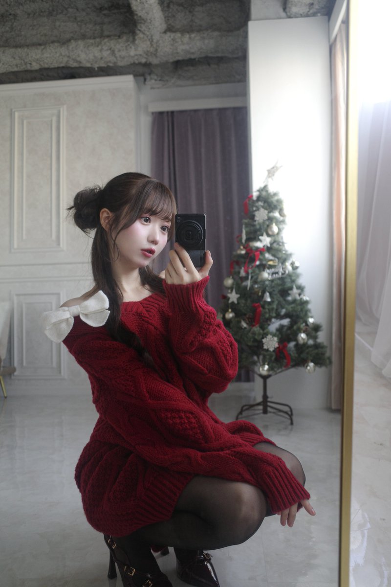 otani_emiri's tweet image. ロゼミュのクリスマス 反則級の可愛さ🎄♥️⸝⸝⸝