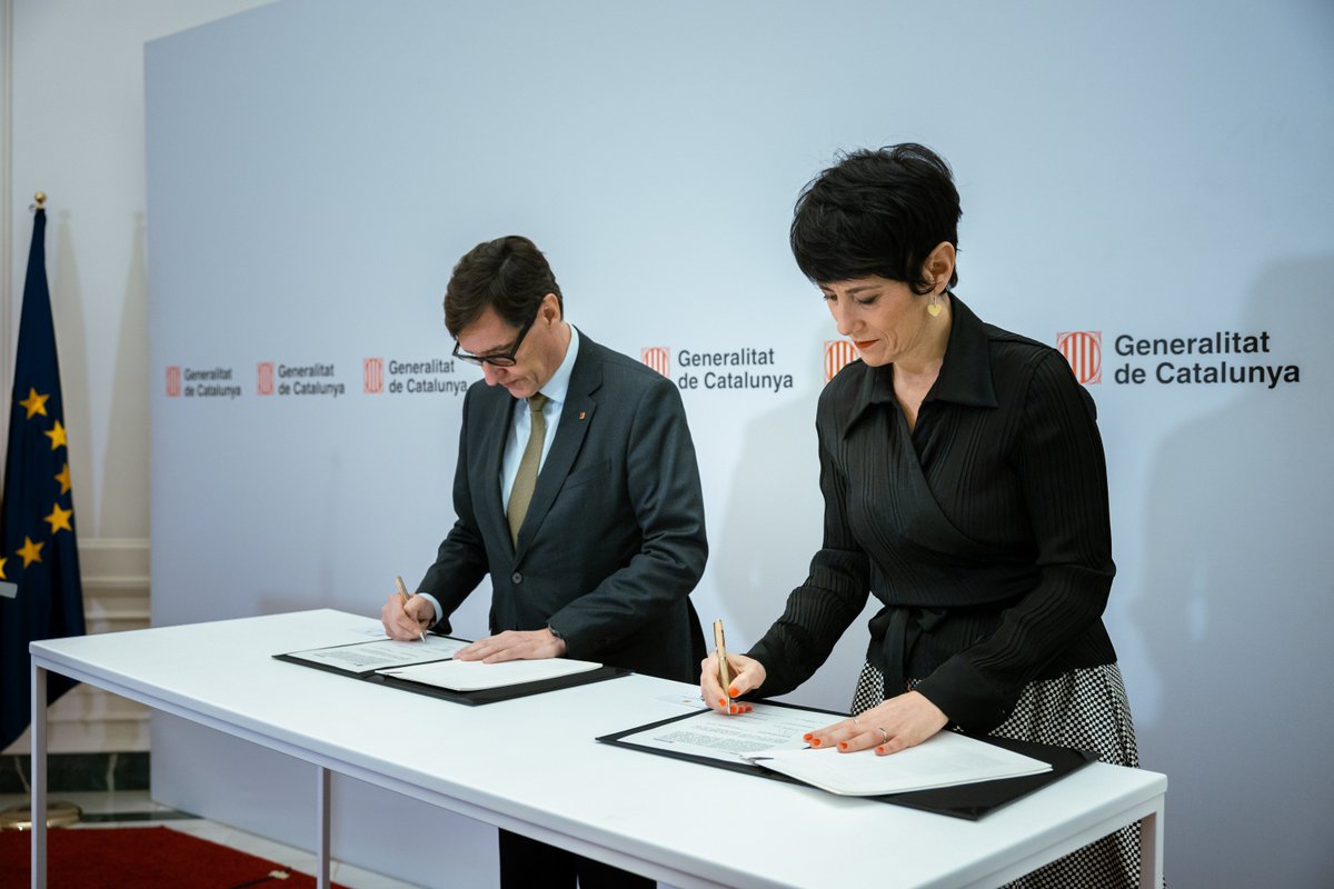 SaizElma's tweet image. 📜 Acabo de firmar un convenio con la @gencat para avanzar en la monitorización de los discursos de odio racistas, xenófobos, islamófobos, antisemitas y antigitanos difundidos por redes sociales

Es un acuerdo importante porque sabemos que lo que pasa en redes, no se queda ahí 👇