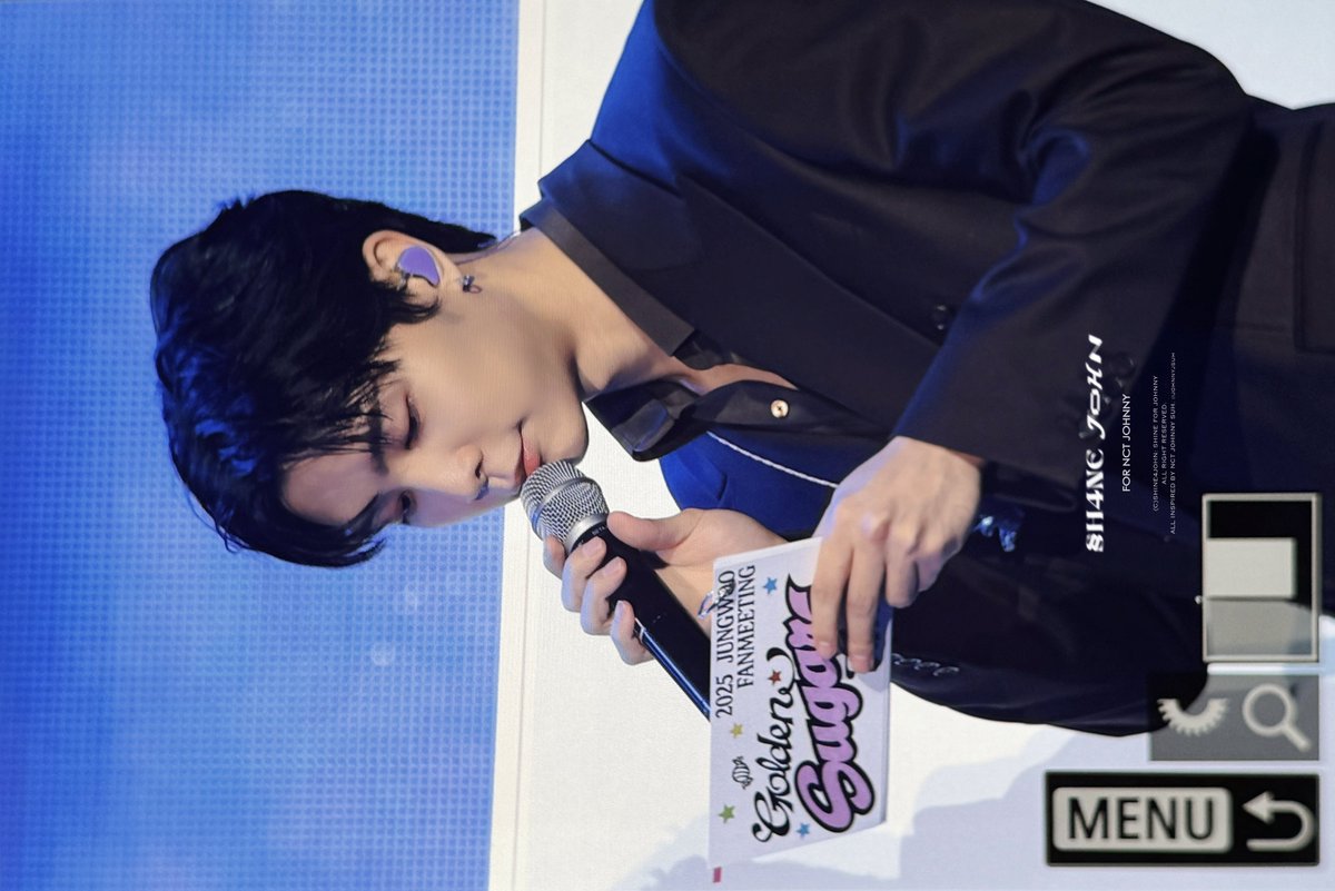 Shine4John_0209's tweet image. 251128 깐머 굿굿~ #쟈니 #JOHNNY