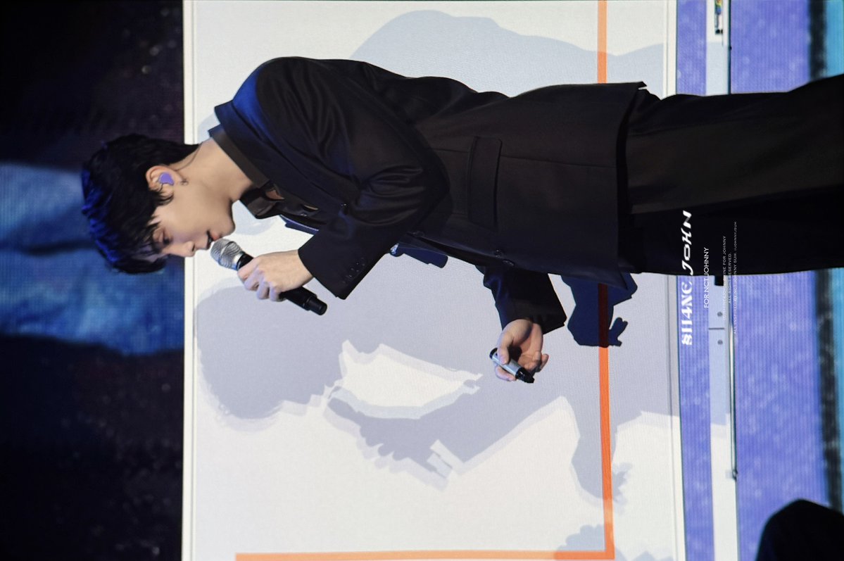 Shine4John_0209's tweet image. 251128 깐머 굿굿~ #쟈니 #JOHNNY