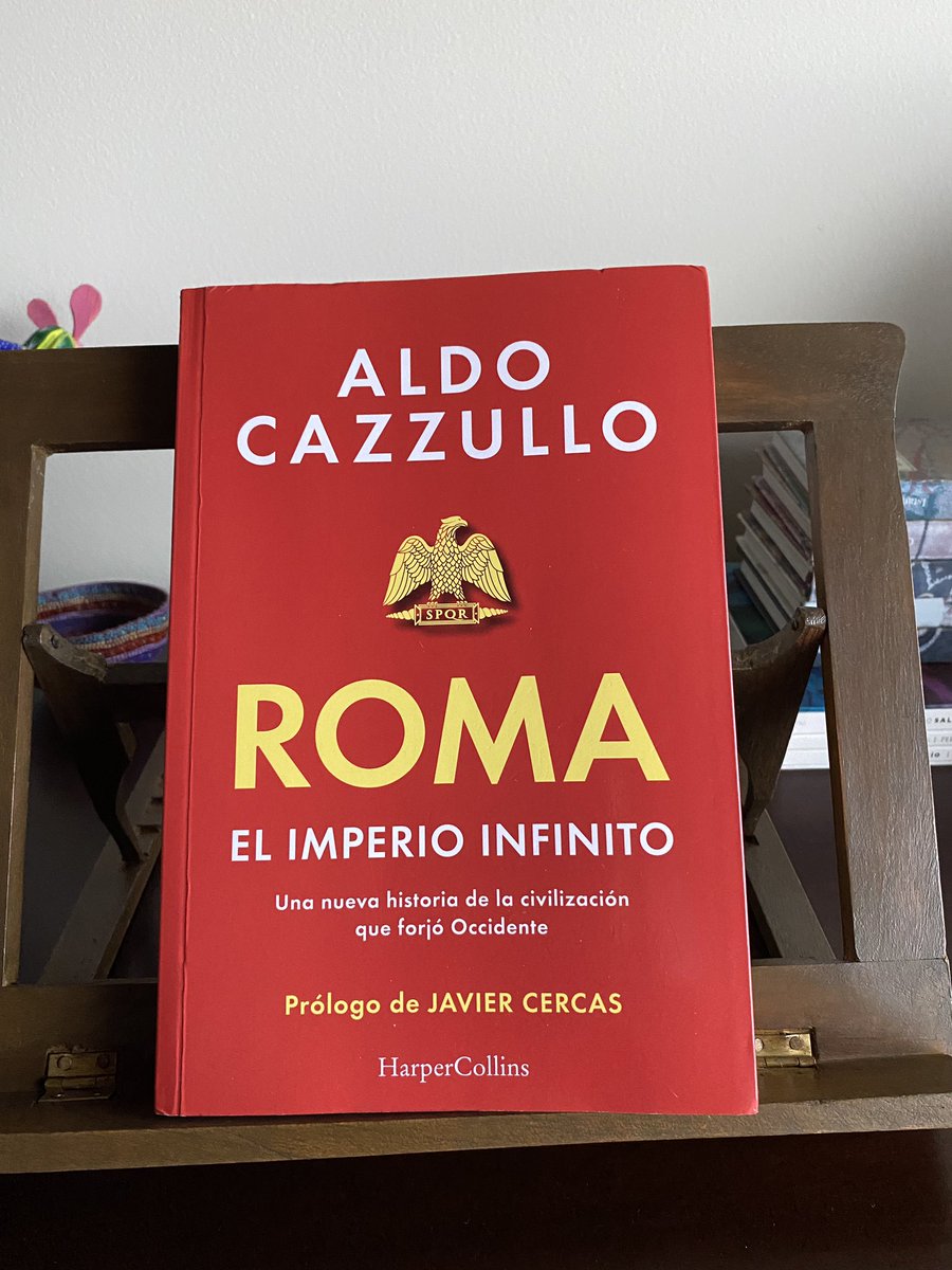 “Cuando los egipcios, para congraciarse con él, le mostraron la cabeza cortada de su gran enemigo, Pompeyo, César lloró. Sin embargo, acababa de llegar a Egipto precisamente para matar a Pompeyo”.