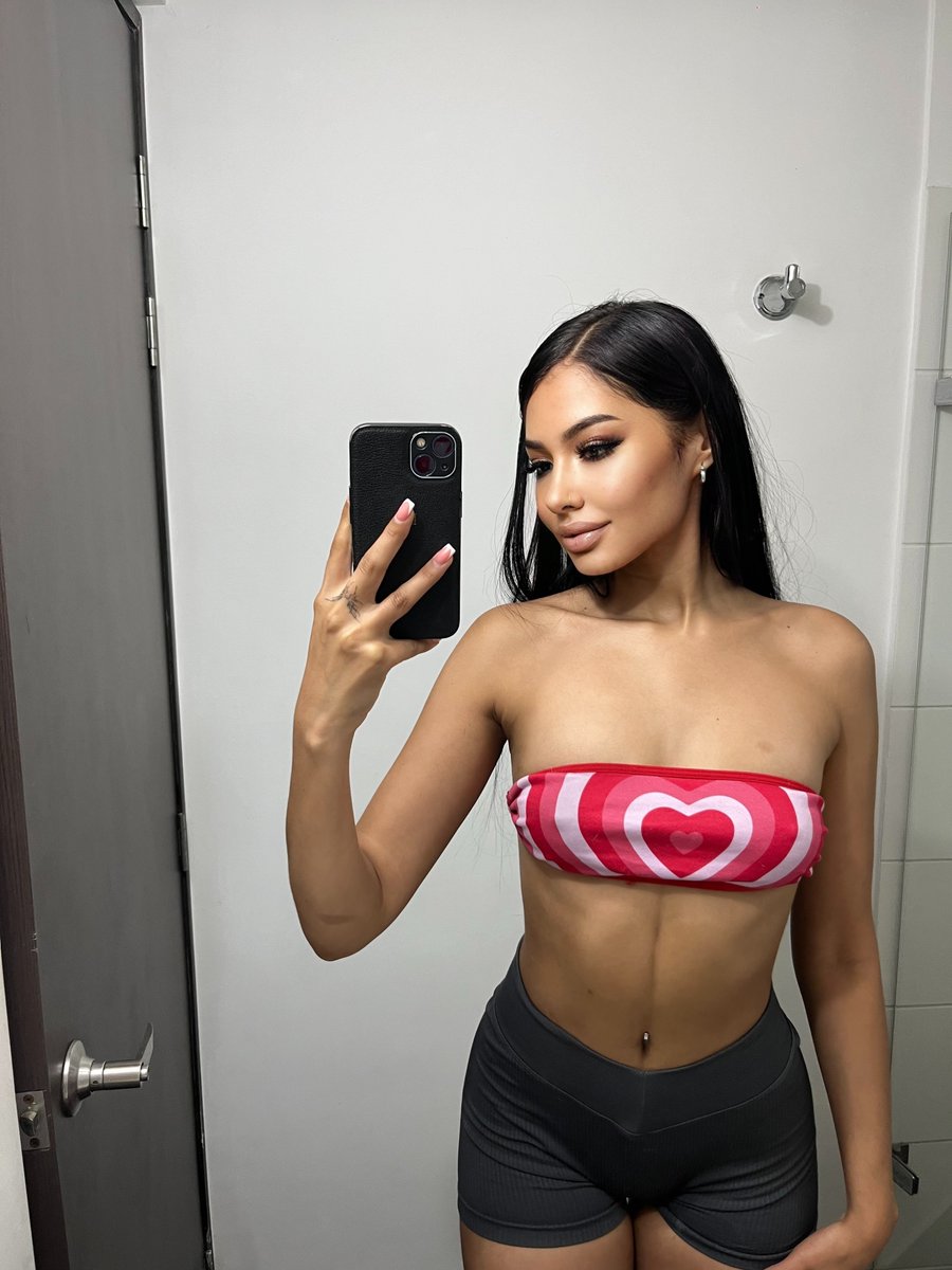 justceciliaxo's tweet image. if this pic had you holding your breath… you’ll need oxygen for this😮‍💨👇