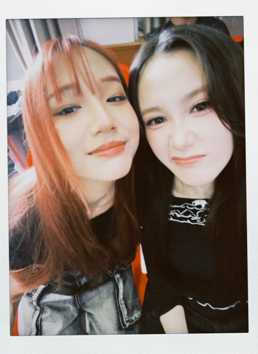 Cxhari's tweet photo. with bby🤏🏻 https://t.co/XuCbhW0UIW