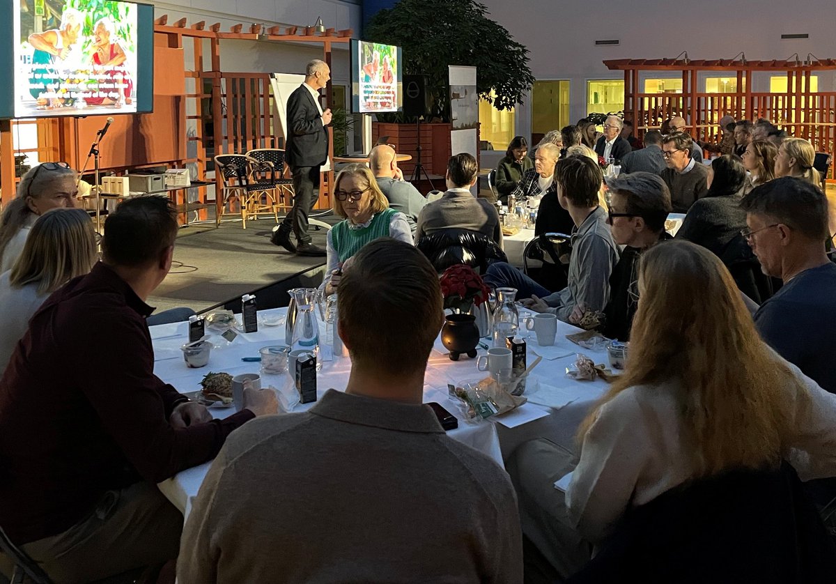 Tack för en härlig morgon med många värdefulla diskussioner kring effektiva team, utveckling och träning.
Vill rikta ett stort TACK till er ALLA som medverkade och bidrog med inspel och reflektioner runt borden 🙏 
Hoppas ni fick med er några konkreta mål/aktiviteter att testa 🚀