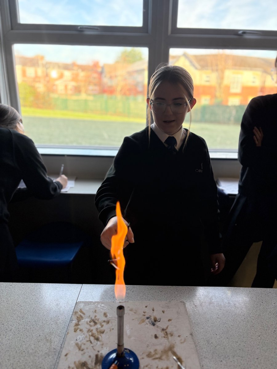 Cansfield1's tweet image. 🔬 Year 9 Exploring Reactivity!🔬

Our Year 9 students have been investigating the reactivity of metals this week, here they are reacting different metals with oxygen! Brilliant practical skills on display. Great work, Year 9! 👨🏼‍🔬✨

#CansfieldScience #HandsOnLearning