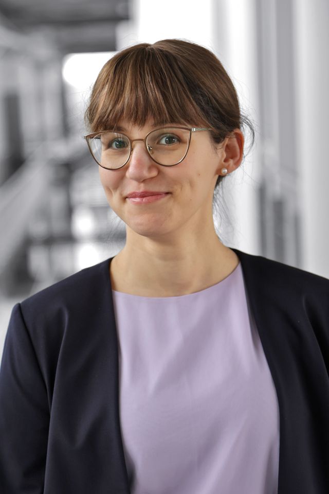 MITEngineering's tweet image. Meet new @MIT_NSE faculty member, Professor Sophia Henneberg! Her research focuses on developing, utilizing, and extending optimization tools to identify new, promising stellarator designs, a promising path toward fusion energy.

#NewFacultyFriday

news.mit.edu/2025/school-en…