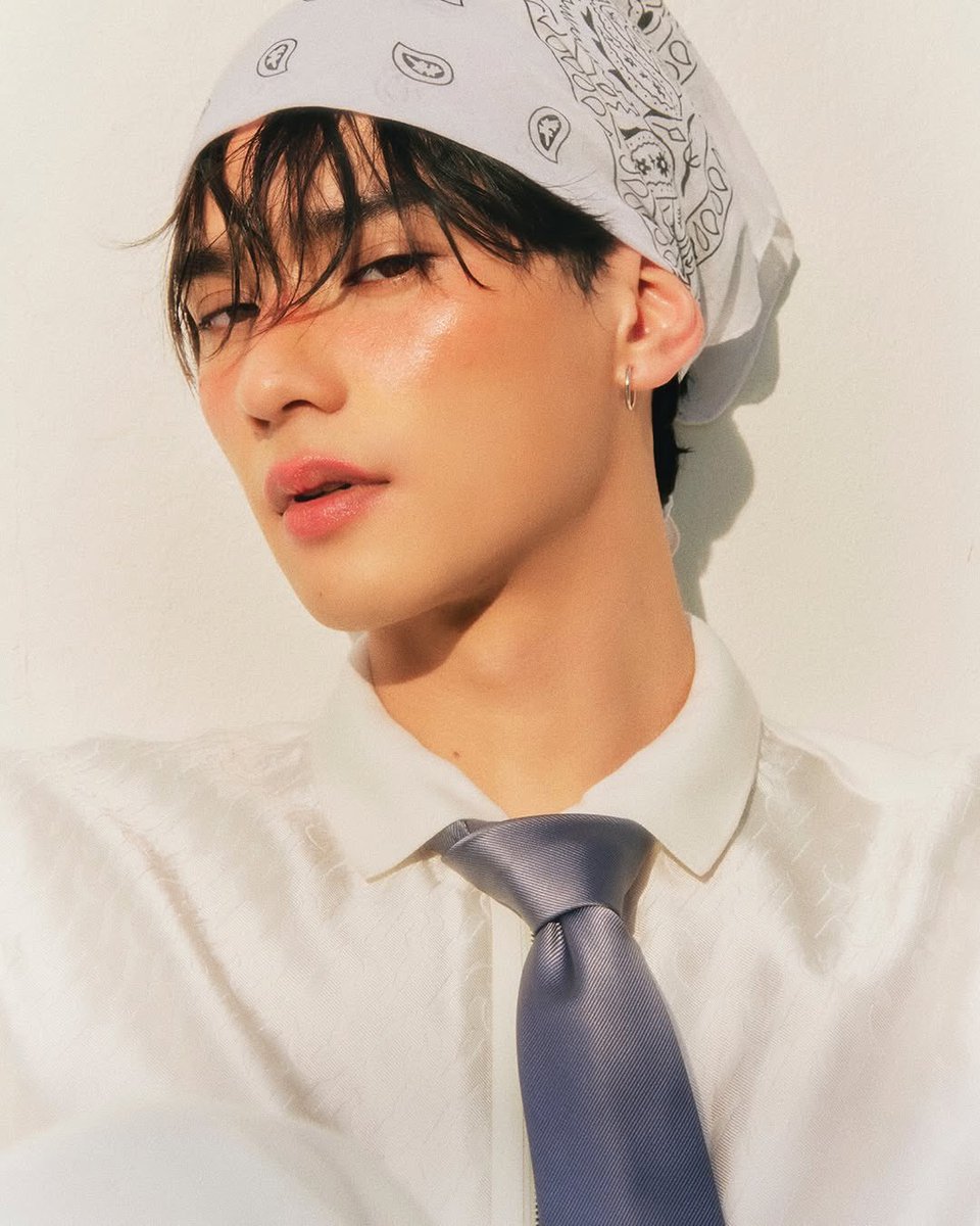 _jxnepnd's tweet image. จริง ๆ เก่งเคยแต่งเมคอัพแนวนี้แล้วนะคับ หล่อมากกกก ตอนเห็นเซ็ทนี้ครั้งแรกคือกี้ดจนจะสลบ คือฮีเอาอยู่ทุกลุคจริง ๆ คับ