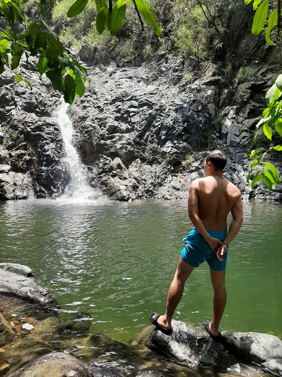 Nik0las06's tweet image. Happy Flyday mga ka booking! 
DM lang sa mag pa hatud/ sundo :)
#fetch 
#habal²
#CDO